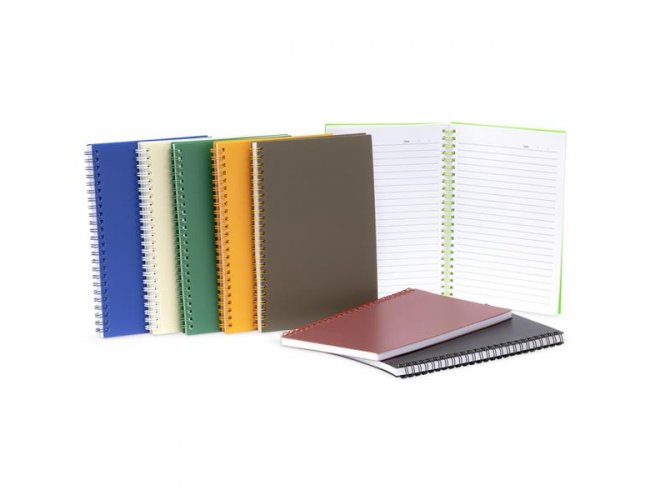 Caderno a5 plstico